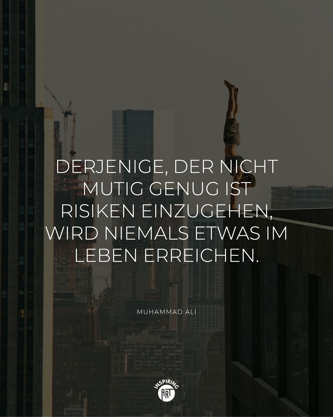 Derjenige, der nicht mutig genug ist Risiken einzugehen, wird niemals etwas im Leben erreichen.